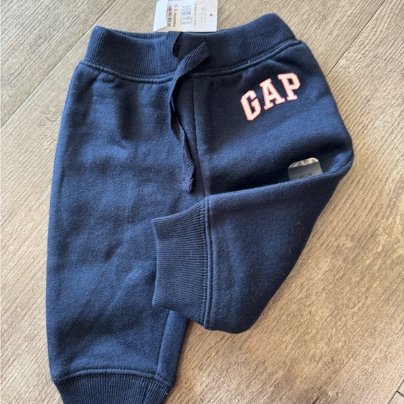 LAST PRICE🍒🤍 GAP BABY pants 💙 - Picture 2 of 8